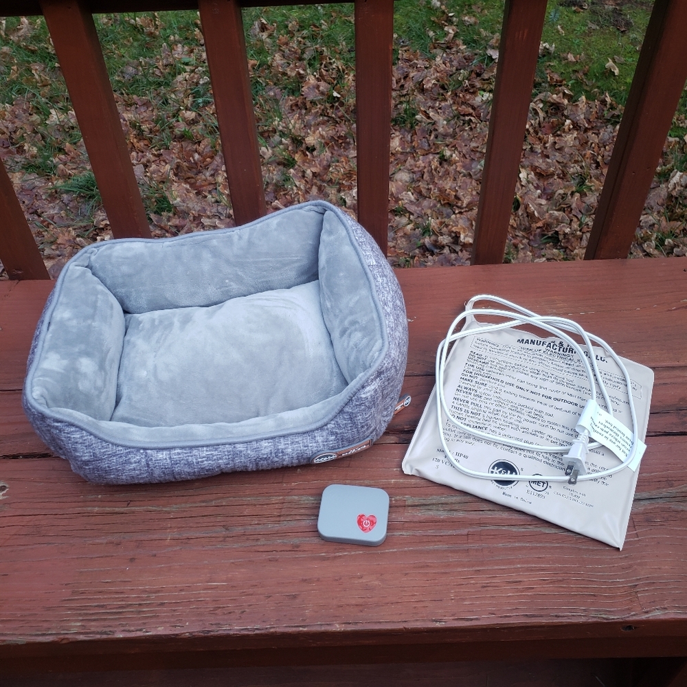 K&H Mother's Heartbeat Heated Puppy/Cat Pet Bed [SMALL]